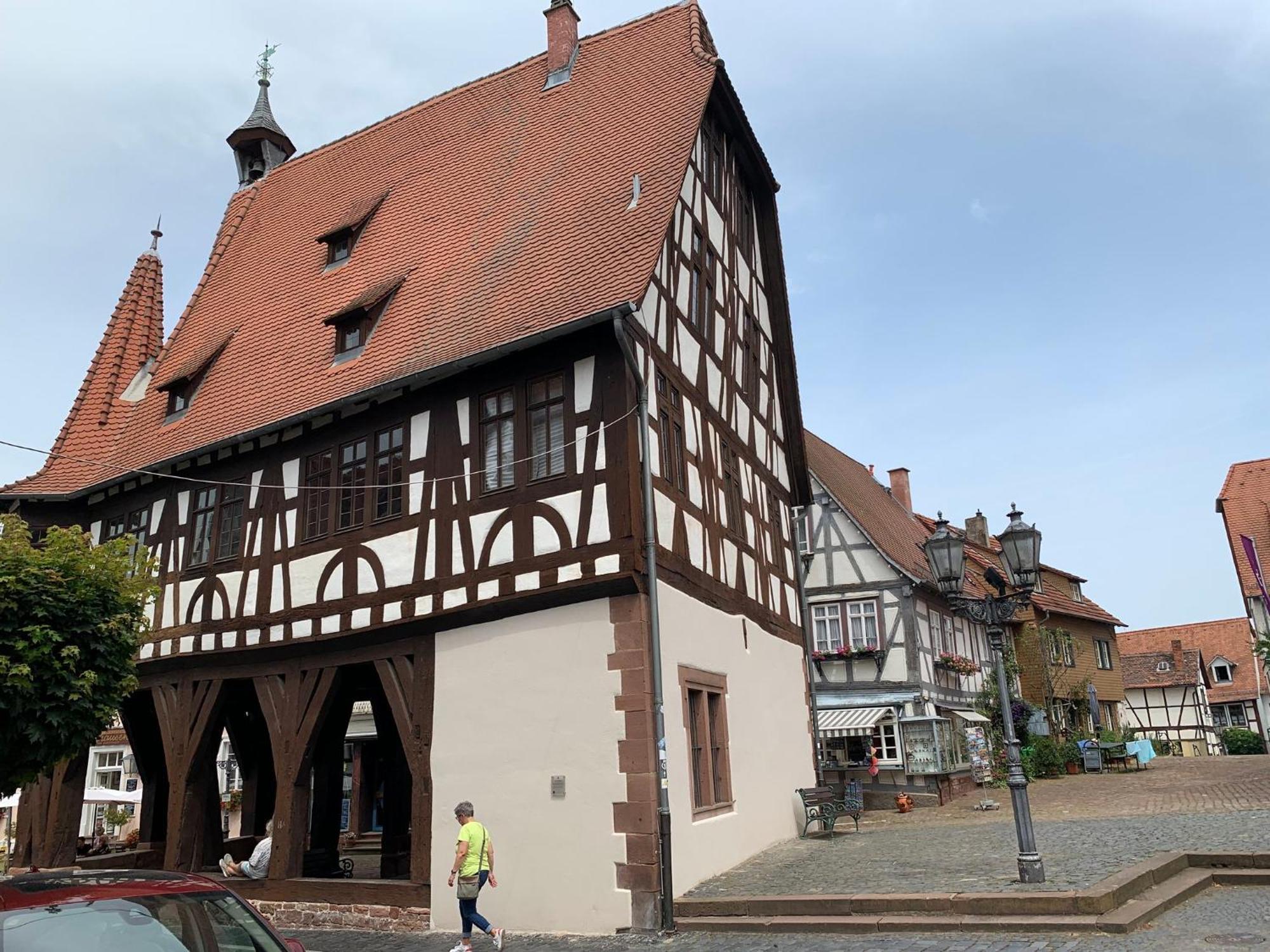 Apartment Am Historischen Rathaus Michelstadt Eksteriør billede